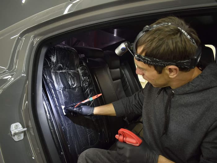 
Procesul de curățare a mașinii